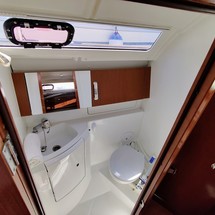 Beneteau Oceanis 37