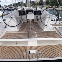 Dufour 382