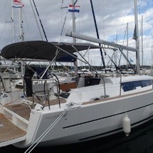 Dufour 382