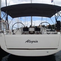Dufour 382