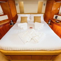 Ferretti 760