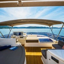 Ferretti 760