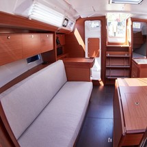 Dufour 360