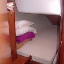 Beneteau Oceanis 37