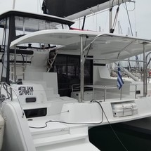 Lagoon 42