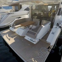 Galeon 430 Skydeck