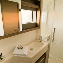 Lagoon 50