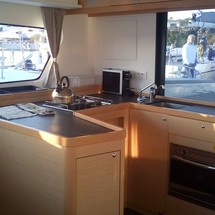Lagoon 42