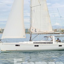 Beneteau Oceanis 48