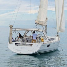 Beneteau Oceanis 48