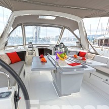 Beneteau Oceanis 48