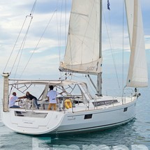 Beneteau Oceanis 48