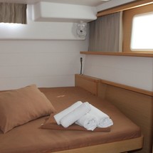 Lagoon 450 F