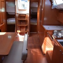 Beneteau Oceanis 43