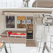 Lagoon 39