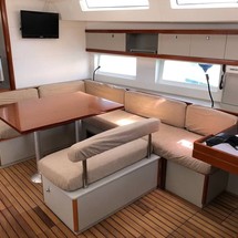 Beneteau Oceanis 55