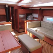 Dufour 560