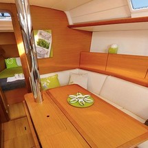 Jeanneau Sun Odyssey 379