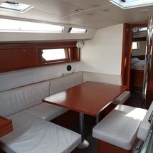 Beneteau Oceanis 48