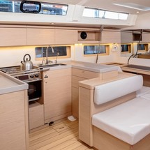 Beneteau Oceanis 51.1