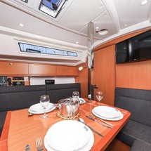Bavaria CRUISER 34
