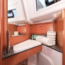 Bavaria CRUISER 34