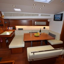 Beneteau Oceanis 48