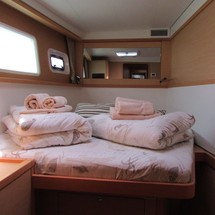 Lagoon 450 F