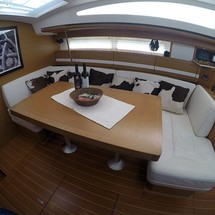 Jeanneau 57