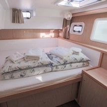 Lagoon 39