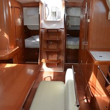 Beneteau Oceanis 43