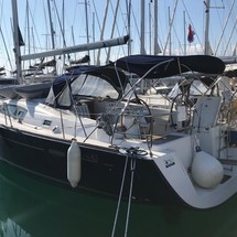 Beneteau Oceanis 43