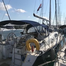 Beneteau Oceanis 43