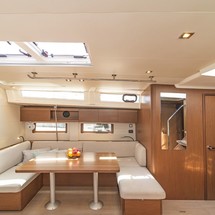 Beneteau Oceanis 51.1