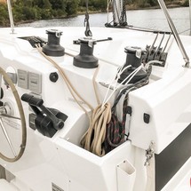 Fountaine Pajot Lucia 40