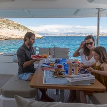 Fountaine Pajot Astréa 42