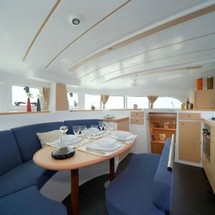 Lagoon 380 S2