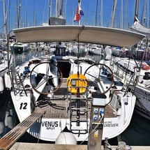 Beneteau First 45