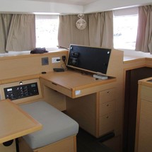 Lagoon 400 S2