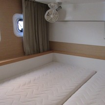 Lagoon 400 S2