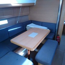 Dufour 410