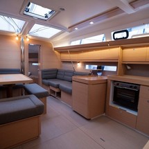 Dufour 410