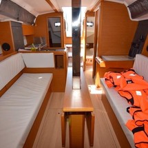 Jeanneau Sun Odyssey 349