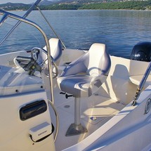 Quicksilver 635