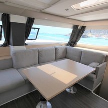 Fountaine Pajot Helia 44