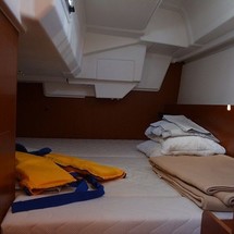 Beneteau Oceanis 35