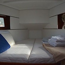 Beneteau Oceanis 35