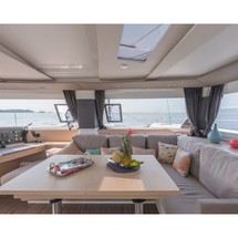 Fountaine Pajot Helia 44