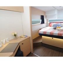 Fountaine Pajot Helia 44
