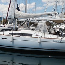 Beneteau Oceanis 37
